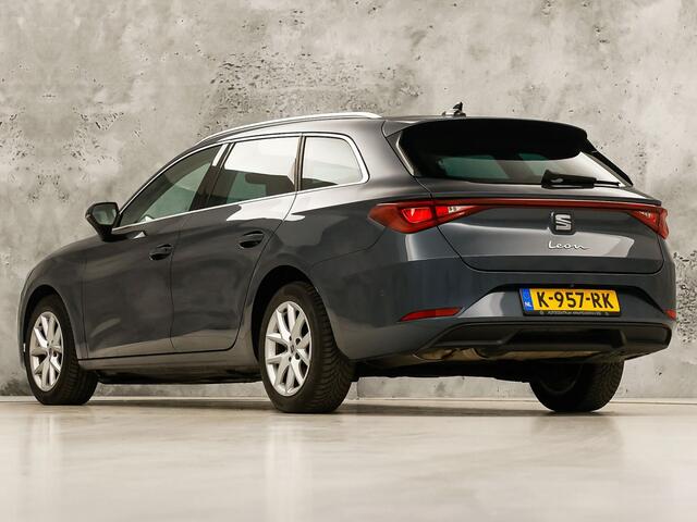 Seat LEON 1.5 TSI Sport (4 CILINDER, VIRTUAL COCKPIT, APPLE CARPLAY, GROOT NAVI, CAMERA, SPORTSTOELEN, GETINT GLAS, ADAPTIVE CRUISE, NIEUWSTAAT)