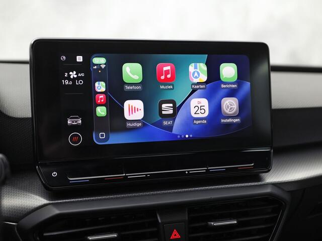 Seat LEON 1.5 TSI Sport (4 CILINDER, VIRTUAL COCKPIT, APPLE CARPLAY, GROOT NAVI, CAMERA, SPORTSTOELEN, GETINT GLAS, ADAPTIVE CRUISE, NIEUWSTAAT)