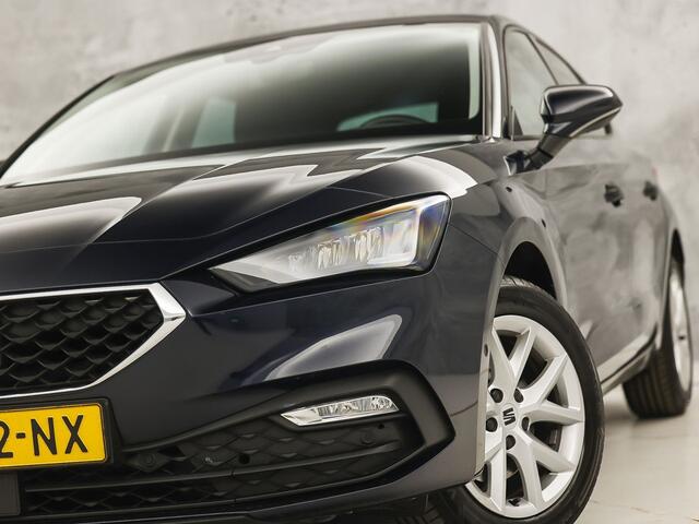 Seat LEON 1.0 eTSI Intense Sport Automaat (VIRTUAL COCKPIT, APPLE CARPLAY, GROOT NAVI, CAMERA, SPORTSTOELEN, KEYLESS, ADAPTIVE CRUISE, NIEUWSTAAT)
