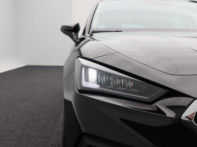Seat LEON Sportstourer 1.0 eTSi 110 Pk Automaat Style Business Intense | Trekhaak | Camera | Adaptive Cruise | Navigatie | Virtual Cockpit | 92.981 Km!!