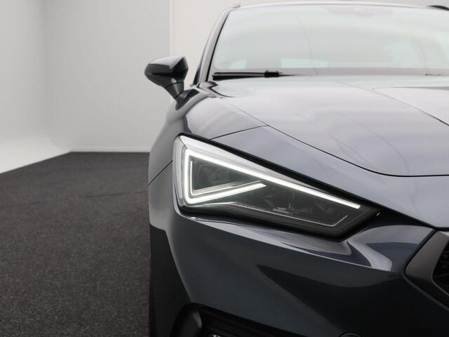 Seat LEON Sportstourer 1.5 TSi 204 Pk e-Hybrid FR Business | Stoel/Stuurverwarming | Camera | Trekhaak | Navigatie | 17 Inch | 34.512 Km !!
