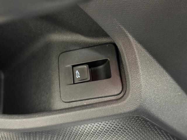 Seat LEON Sportstourer 1.5 TSI FR Xcellence | VIRTUAL | ADAPTIVE CC | NAVI |