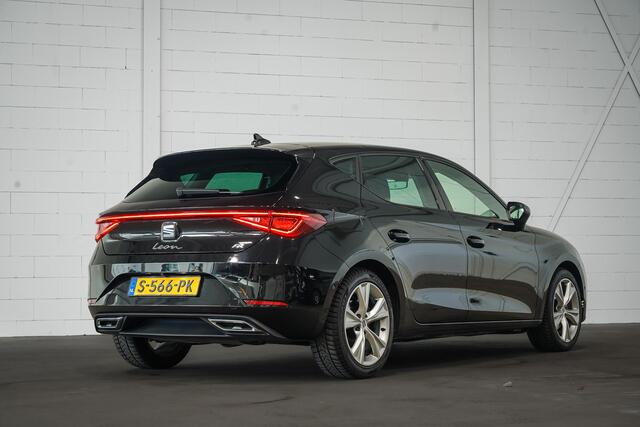 Seat LEON 1.0 TSI FR Business Intense | Carplay | Camera | Adapt. Cruise | Navi |