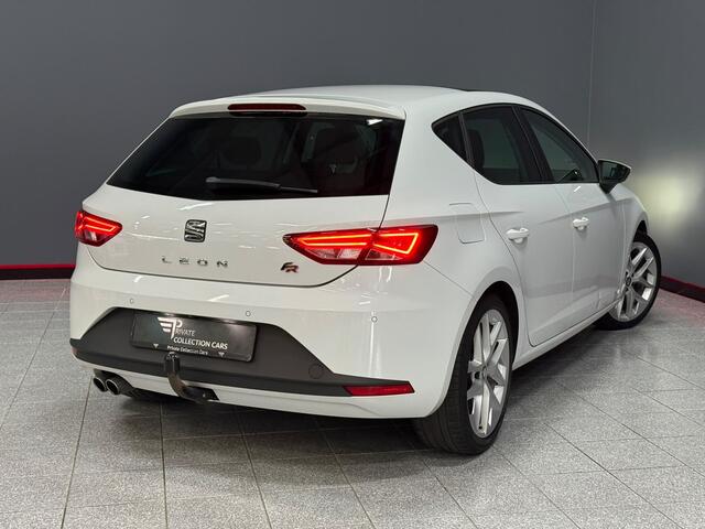 Seat LEON 1.4 TSI FR Dynamic Panoramadak Trekhaak 360 camera
