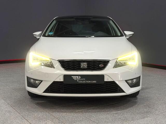 Seat LEON 1.4 TSI FR Dynamic Panoramadak Trekhaak 360 camera