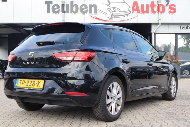 Seat LEON 1.0 EcoTSI Style Business Intense | Automaat | Apple Carplay/Android Auto | Cruise | Climate control
