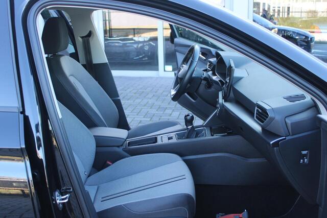 Seat LEON Sportstourer 1.0 TSI Style Business Intense Led/17inch/Adaptive