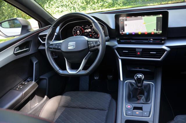 Seat LEON 1.0 TSI FR Business Intense Navi/Led/Pdc/Ecc/Stoelverwarming/Virtual Cockpit/Achteruitrijcamera/Cr-Control adaptief/Privacy-Glass/17-Inch Lmv/Panoramadak