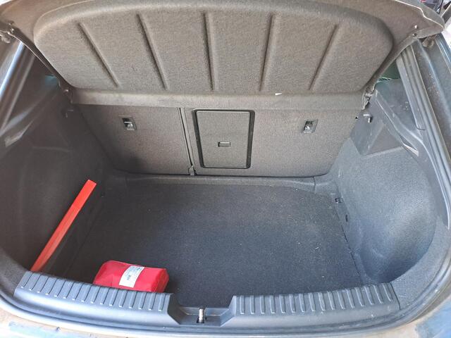 Seat LEON 1.5 eTSI FR Business Intense