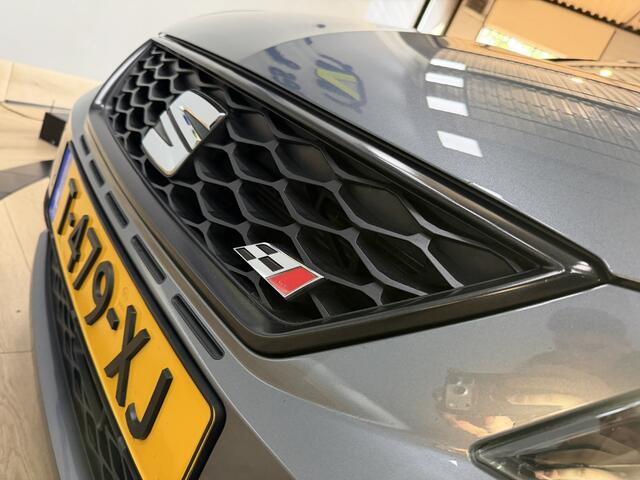 Seat LEON ST 2.0 TSI CUPRA 300PK Kuip Stoelen | Camera | Sfeer | Virtual | Panorama | Sparco | Adaptive Cruise | Isofix