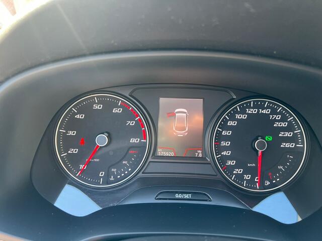 Seat LEON ST 1.5 TSI FR Business Intense pano, navi, cruise, leer
