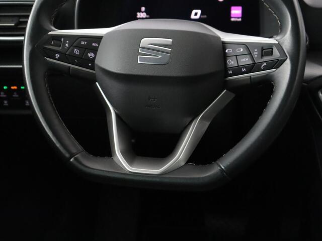 Seat LEON 1.0 eTSI Style Business Intense | Carplay | Camera | Adaptive cruise | Navigatie | DAB | Full LED | Park Assist | Climate control | Digital Cockpit | Bluetooth