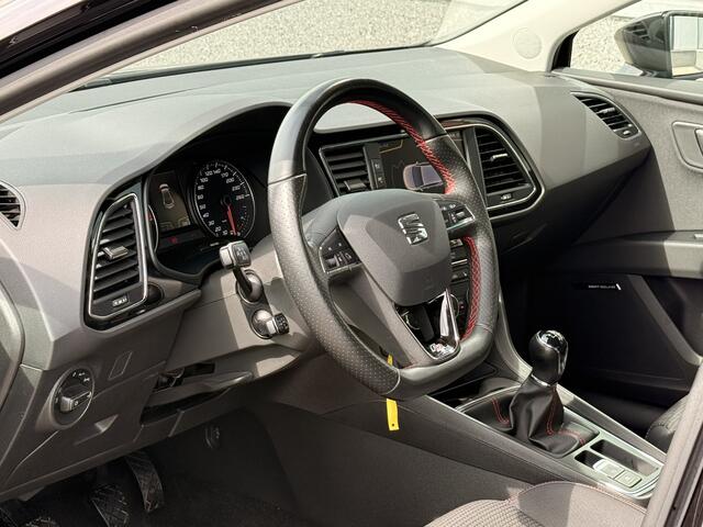 Seat LEON 1.4 EcoTSI FR | Stoelverwarming | Half Leder | Seat Sound | Achteruitrijcamera | Apple Carplay |