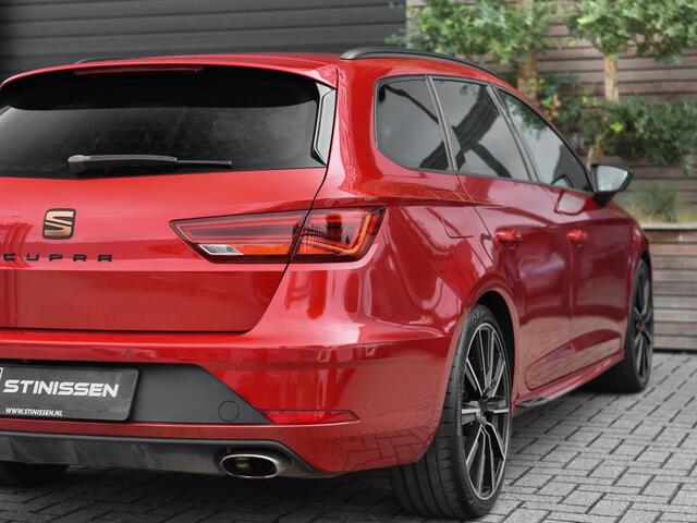 Seat LEON ST 2.0 TSI 4DRIVE CUPRA Brembo Adaptive cruise Panoramadak Leren bekleding