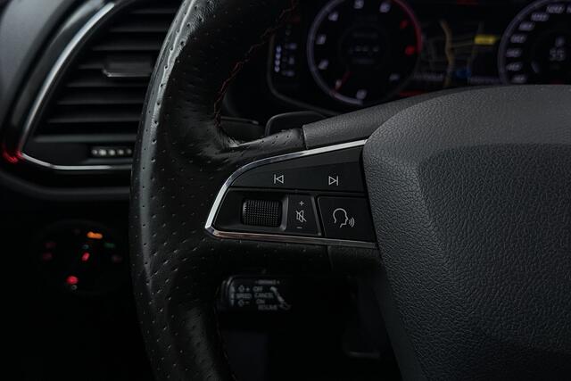Seat LEON ST 1.5 TSI FR Ultimate Edition Black (PANORAMADAK, STOELVERWARMING, TREKHAAK AF, BEATS AUDIO, DIGITALE COCKPIT)