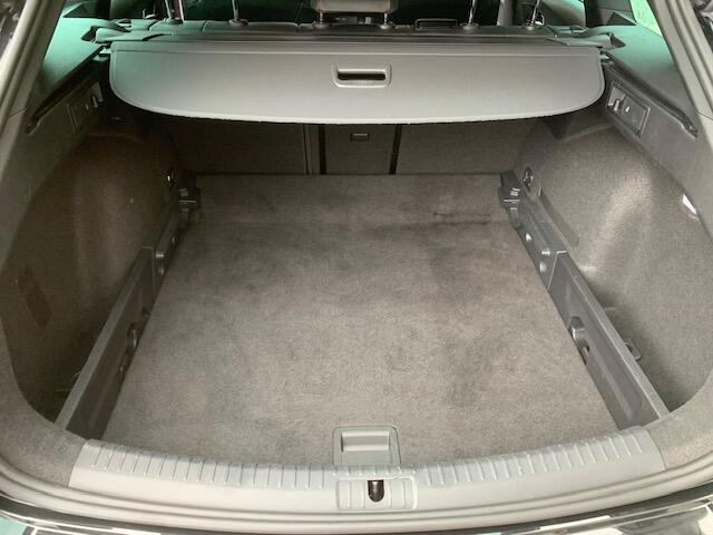 Seat LEON Sportstourer 1.5 eTSI FR, afkoppelbare trekhaak .