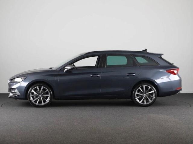Seat LEON Sportstourer 1.5 TSI e-Hybrid FR PHEV First Edition 204pk | Verlengde garantie | Navigatie | Parkeersensoren | Achteruitrijcamera | Adaptieve cruise control |