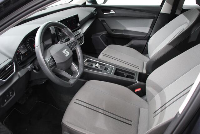 Seat LEON Sportstourer 1.5 eTSI 150pk Automaat Style Navigatie Apple Carplay/Android Auto Adaptive Cruise control Led Lichtmetalen velgen