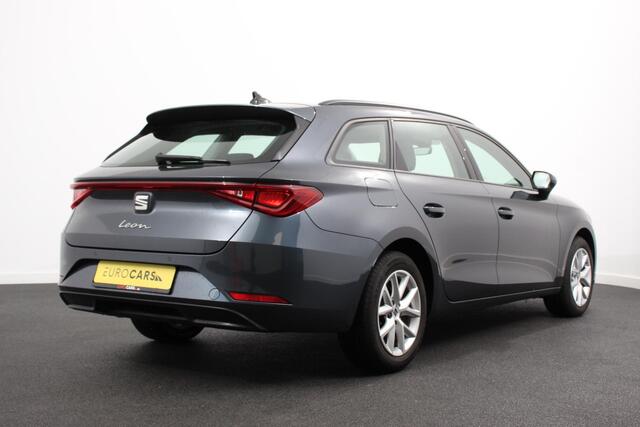 Seat LEON Sportstourer 1.5 eTSI 150pk Automaat Style Navigatie Apple Carplay/Android Auto Adaptive Cruise control Led Lichtmetalen velgen