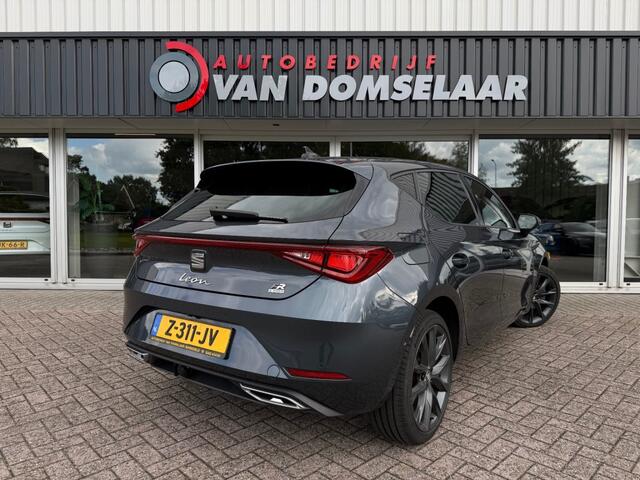 Seat LEON 1.4 TSI eHybrid PHEV FR - 204PK Trekhaak Camera Carplay ACC