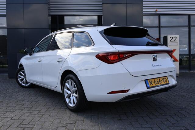 Seat LEON 1.0 TSI STYLE / Navi / Virtual dashboard/ Park-assist / Camera / App-Connect / ACC