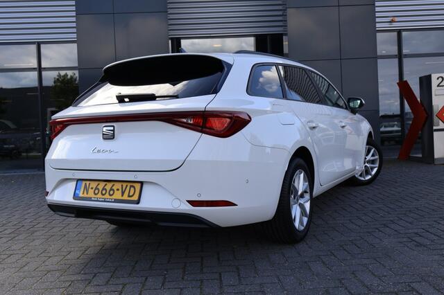 Seat LEON 1.0 TSI STYLE / Navi / Virtual dashboard/ Park-assist / Camera / App-Connect / ACC