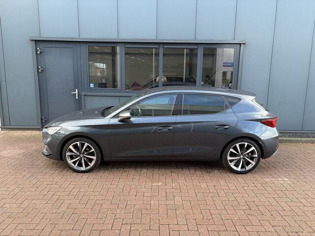 Seat LEON 1.5 eTSi DSG 150pk FR Bns. Intense KEYLESS/CAMERA/VIRTUAL/18INCH/WINTERPACK
