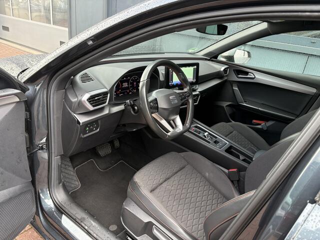 Seat LEON 1.5 eTSi DSG 150pk FR Bns. Intense KEYLESS/CAMERA/VIRTUAL/18INCH/WINTERPACK