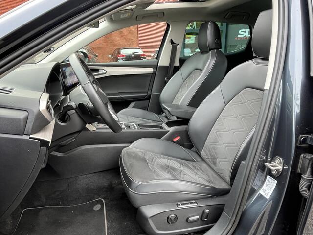 Seat LEON 1.4 TSI eHybrid PHEV Xcellence // SCHUIF - KANTEL DAK // NAVI // CAMERA // MEMORY SEATS // DODEN HOEK SENSOR //