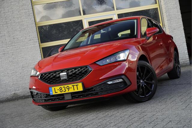 Seat LEON 1.0 TSI 5drs Edition BJ2021 Lmv 17" | Led V+A | Pdc | Elek. trekhaak | App-Connect | Navi | Virtual cockpit | Climate control | Cruise control | Getint glas