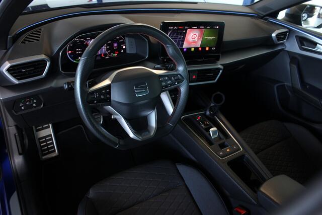 Seat LEON 1.4 TSI eHybrid PHEV FR SOH 92% | Trekhaak | Camera | Eibach | Adapt. Cruise | Carplay | Navi | Bluetooth | 19" LMV | PDC V+A