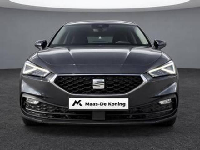 Seat LEON Sportstourer Style Business Intense 1.5 eTSI 115 PK Station | Matrix verlichting | Metallic Lak | Herwaardering!!