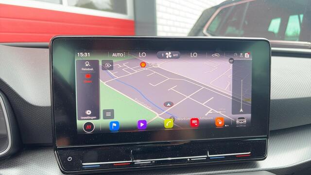 Seat LEON Sportstourer 1.5 TSI Style Business Intense FULL LED / CAMERA / CARPLAY / NAVI / CLIMA / PDC / ACC / NL-AUTO