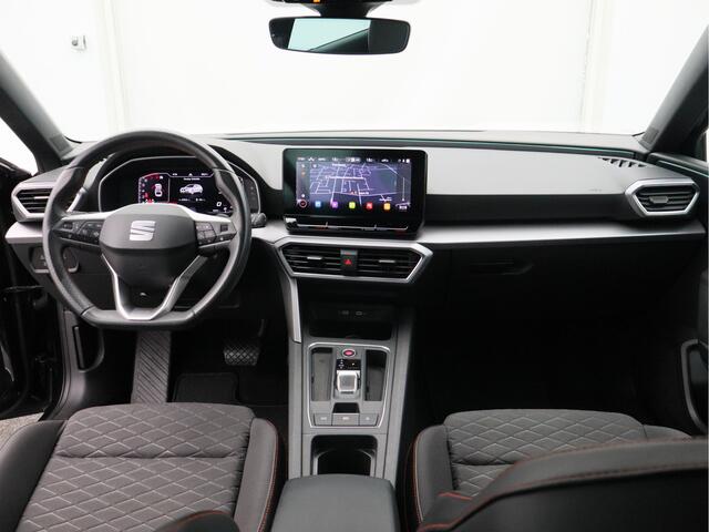 Seat LEON Sportstourer 1.5 eTSI FR Business Intense/ lage km/ compleet!
