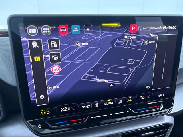 Seat LEON Sportstourer FR Business Intense 1.5 eTSI 150 pk Automaat | Verlengde garantie | Navigatie | Parkeersensoren (Park assist) | Achteruitrijcamera | Autom. airco (3 zones) | Matrix LED koplampen |