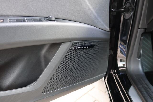 Seat LEON 1.4 TSI Xcellence DSG*LED*TREKHAAK*CARPLAY*CRUISE*CLIMA*WINTERSET*KEYLESS