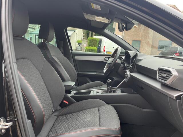 Seat LEON SPORTSTOURER 1.5 TSI FR BUSINESS INT. 150PK / ECC / CARPLAY / PDC / TREKHAAK