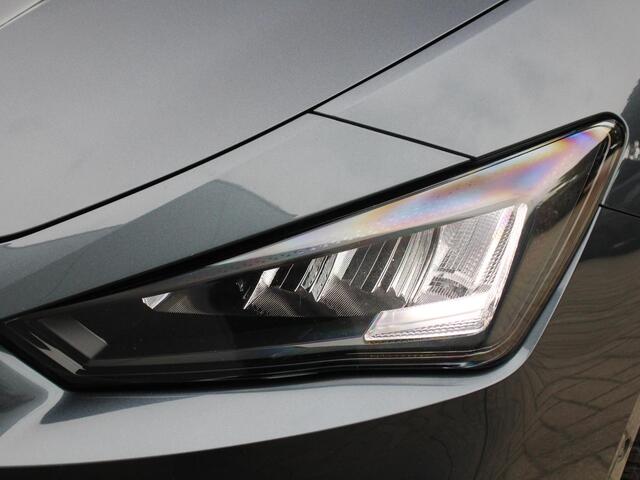 Seat LEON 1.0 TSI 110pk Style Launch Edition | Achteruitrijcamera | Navigatie | Carplay | DAB | LED