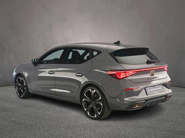 Seat LEON 1.4 e-Hybrid VZ Business 245pk DSG Automaat, Adaptive cruise control, Stoelverwarming, Stuurverwarming, Achteruitrijcamera, Dodehoeksensoren, Parkeersensoren, Navigatie, App-connect, LED koplampen