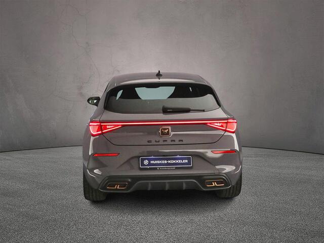 Seat LEON 1.4 e-Hybrid VZ Business 245pk DSG Automaat, Adaptive cruise control, Stoelverwarming, Stuurverwarming, Achteruitrijcamera, Dodehoeksensoren, Parkeersensoren, Navigatie, App-connect, LED koplampen