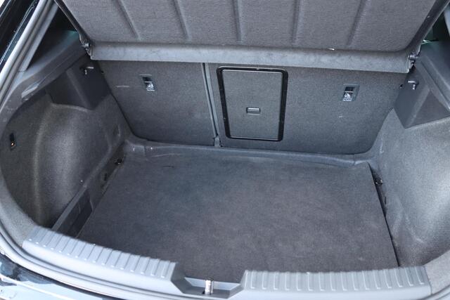 Seat LEON 1.5 TSI FR Launch Edition 150pk