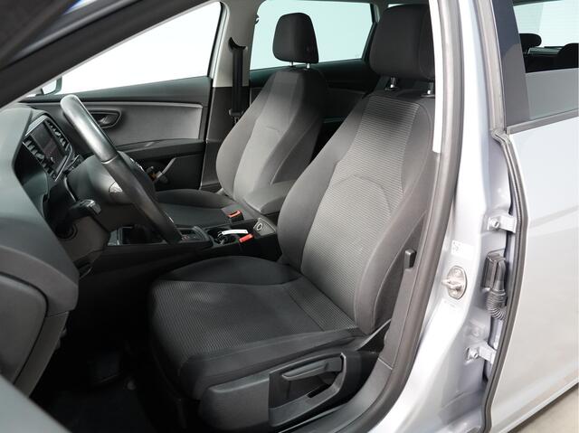 Seat LEON ST 1.0 EcoTSI Style Business Intense Navigatie LM velgen 124