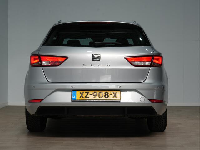 Seat LEON ST 1.0 EcoTSI Style Business Intense Navigatie LM velgen 124