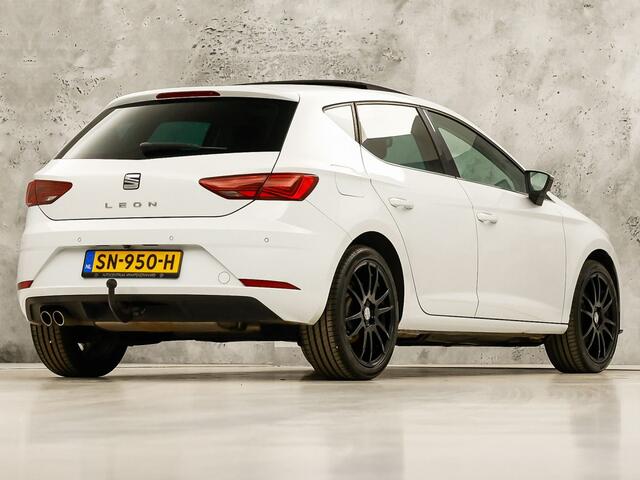 Seat LEON 1.4 TSI ACT FR Dynamic X Sport 150Pk Automaat (PANORAMADAK, NAVIGATIE, LEDER/ALCANTARA, STOELVERWARMING, ADAPTIVE CRUISE, GETINT GLAS, LED KOPLAMPEN, NIEUWSTAAT)