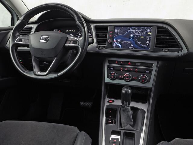 Seat LEON 1.4 TSI ACT FR Dynamic X Sport 150Pk Automaat (PANORAMADAK, NAVIGATIE, LEDER/ALCANTARA, STOELVERWARMING, ADAPTIVE CRUISE, GETINT GLAS, LED KOPLAMPEN, NIEUWSTAAT)