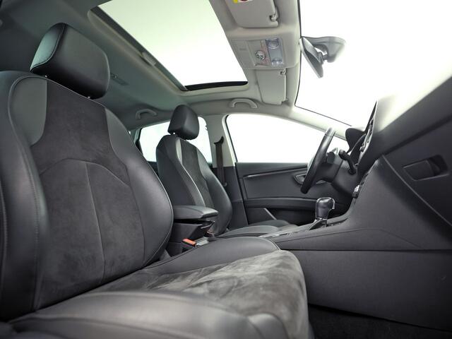 Seat LEON 1.4 TSI ACT FR Dynamic X Sport 150Pk Automaat (PANORAMADAK, NAVIGATIE, LEDER/ALCANTARA, STOELVERWARMING, ADAPTIVE CRUISE, GETINT GLAS, LED KOPLAMPEN, NIEUWSTAAT)