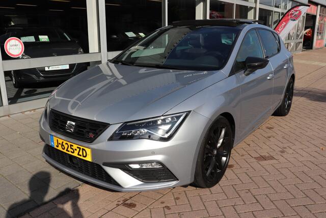Seat LEON 1.5 TSI FR Ultimate Edition Black. Automaat , panoramadak.
