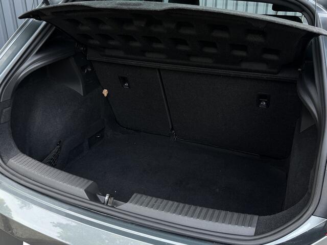 Seat LEON 1.4 EcoTSI FR 150 pk Trekhaak, Camera