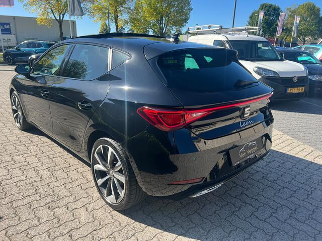 Seat LEON 1.4 TSI eHybrid PHEV FR virtual cockpit, navi, pano, memory stoelen