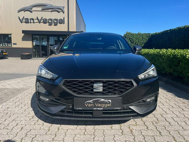 Seat LEON 1.4 TSI eHybrid PHEV FR virtual cockpit, navi, pano, memory stoelen